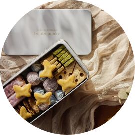 1軒目の見学で必ずもらえる！オリジナルクッキー缶プレゼント