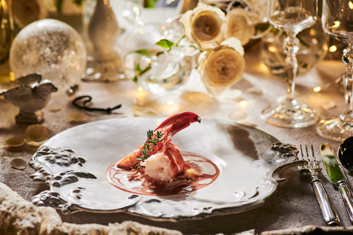 東京都レストラン評価第1位受賞 シェフ特製の美食フルコースを堪能